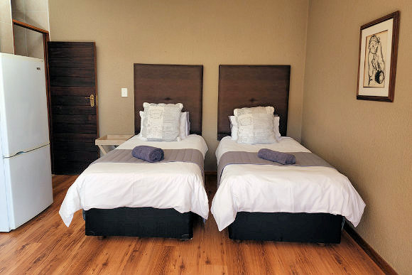 Room 4 family suite 2 beds