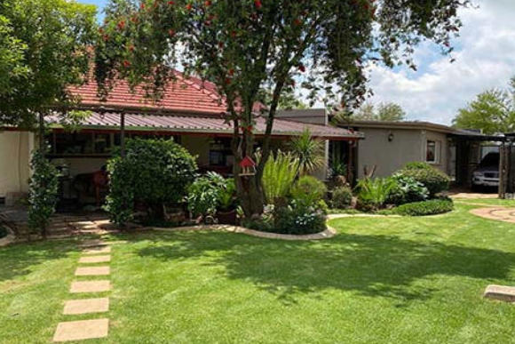 Room 7 outside in garden